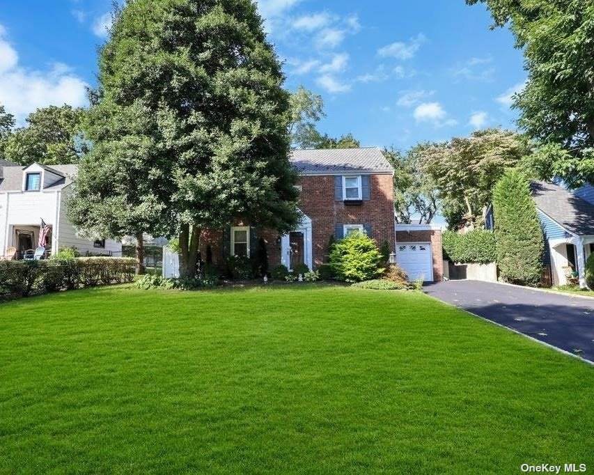 21 Normandy Lane - Photo 1