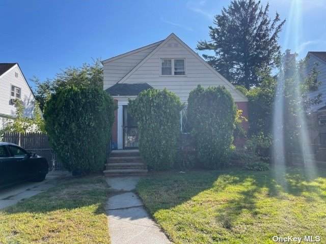 231-18 128th Avenue - Photo 1