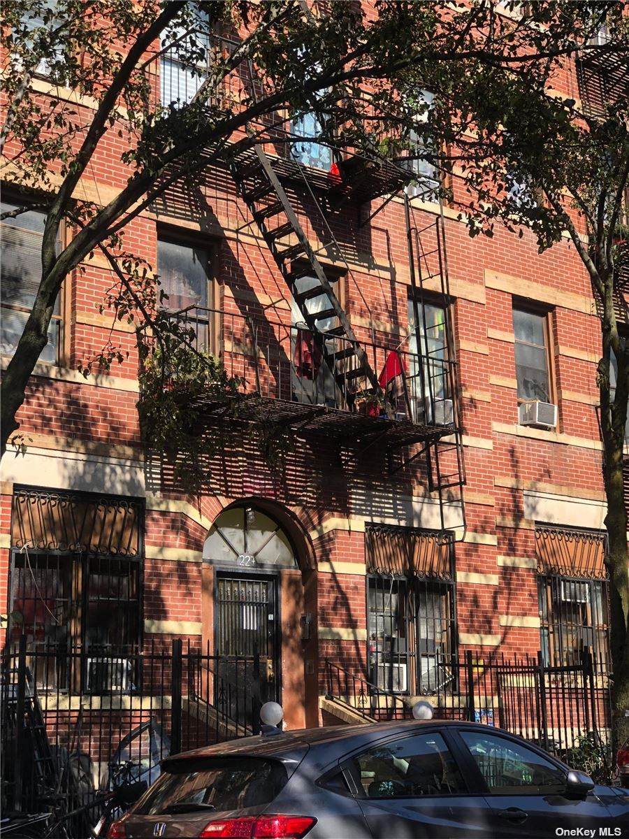 229 23rd Street - Photo 1