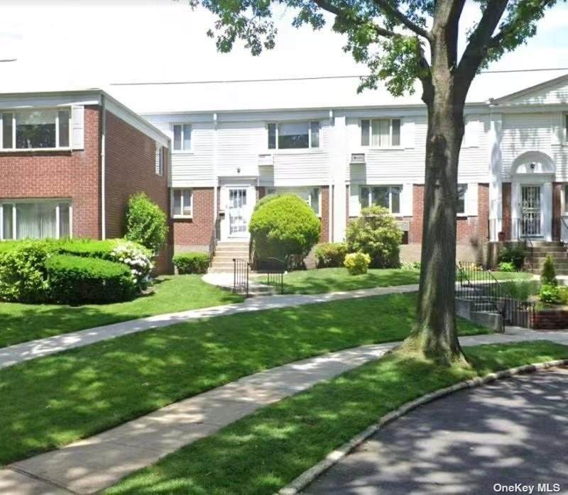 212-21 15 Avenue - Photo 1
