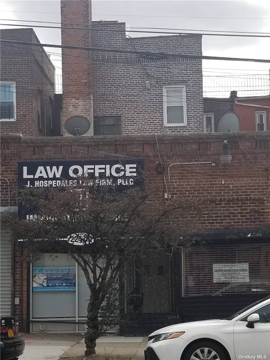 224-10 Linden Boulevard - Photo 1