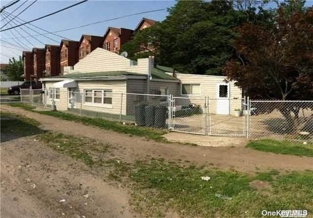 805 Fountain Avenue - Photo 1