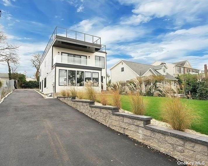 37 Carlton Avenue - Photo 1