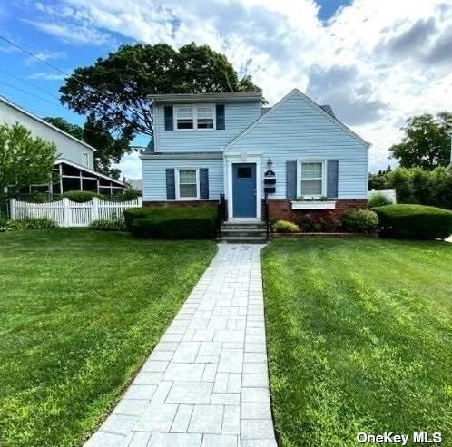 51 Crescent Drive - Photo 1