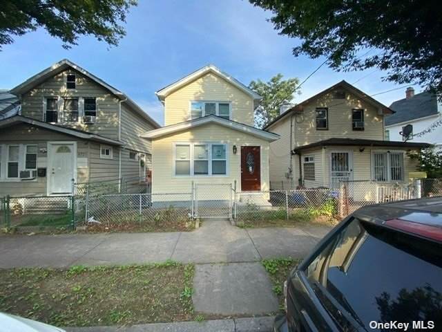 4725 Bronx Blvd - Photo 1