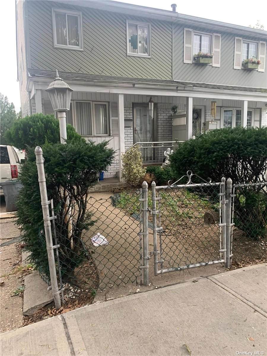 117-10 Van Wyck Expressway - Photo 1