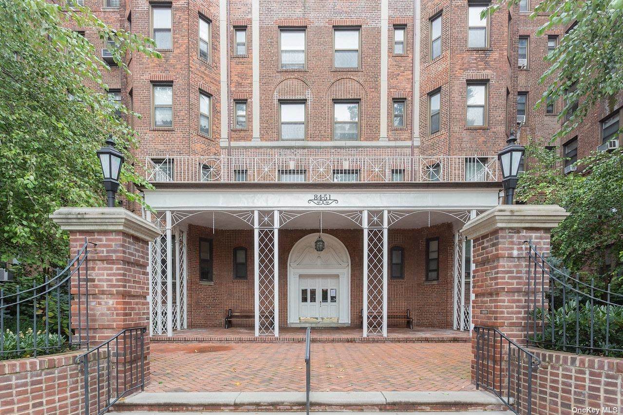 84-51 Beverly Road - Photo 1