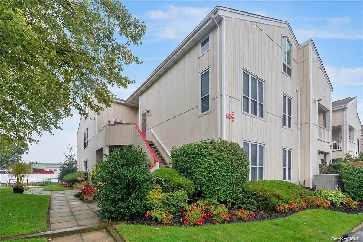 19 B Anchor Street - Photo 1