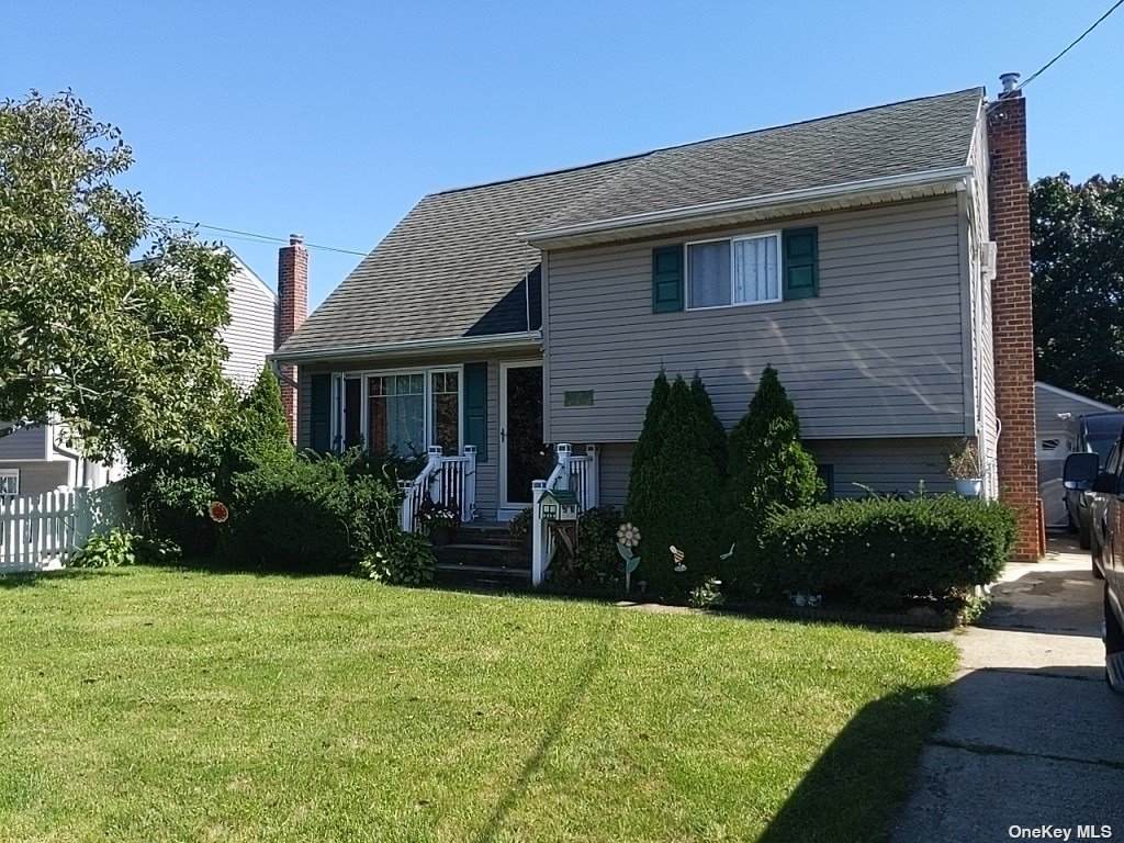 15 East Drive - Photo 1