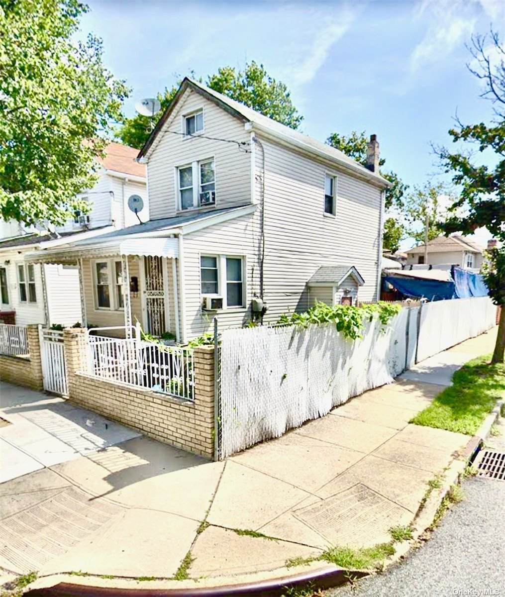 131-45 135 Place - Photo 1