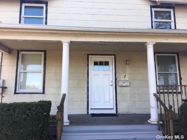 10 Harbor Road - Photo 1