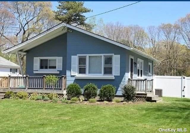 32 Rogers Avenue - Photo 1