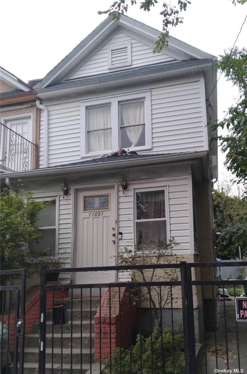 110-51 Union Hall Street - Photo 1