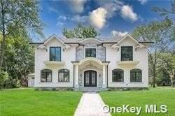 100 Croyden Avenue - Photo 1