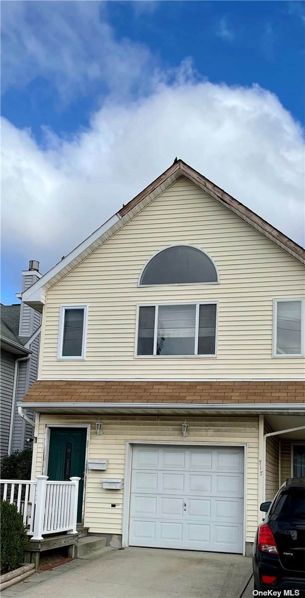 717 Walnut Street - Photo 1