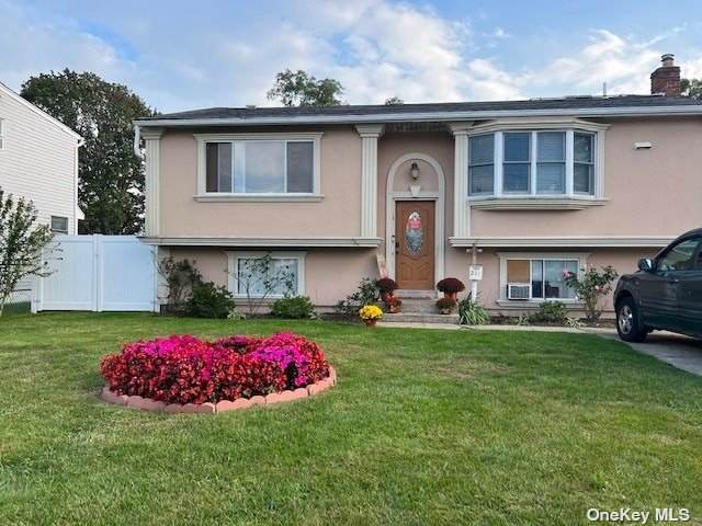 211 Bergen Court - Photo 1