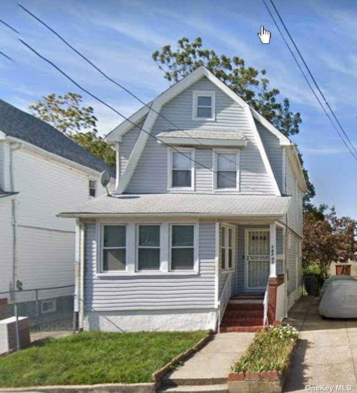 187-07 Mangin Avenue - Photo 1