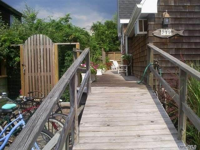 719 Ocean Breeze - Photo 1