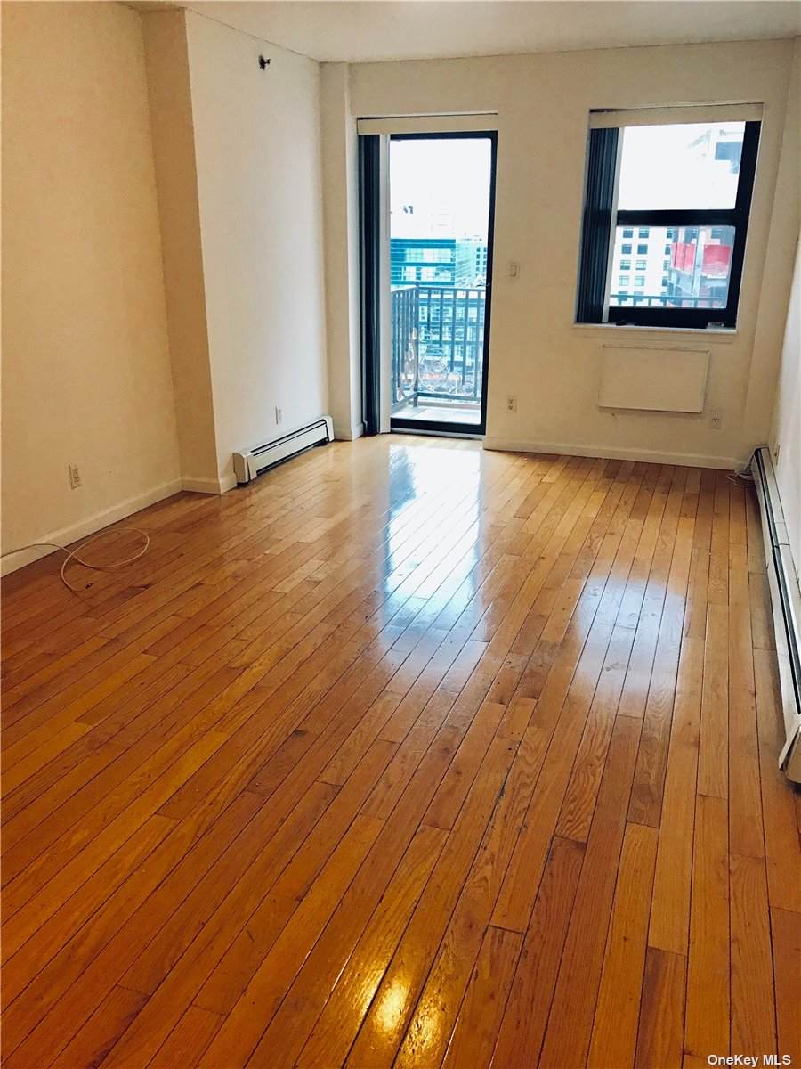 36-36 Prince Street - Photo 1
