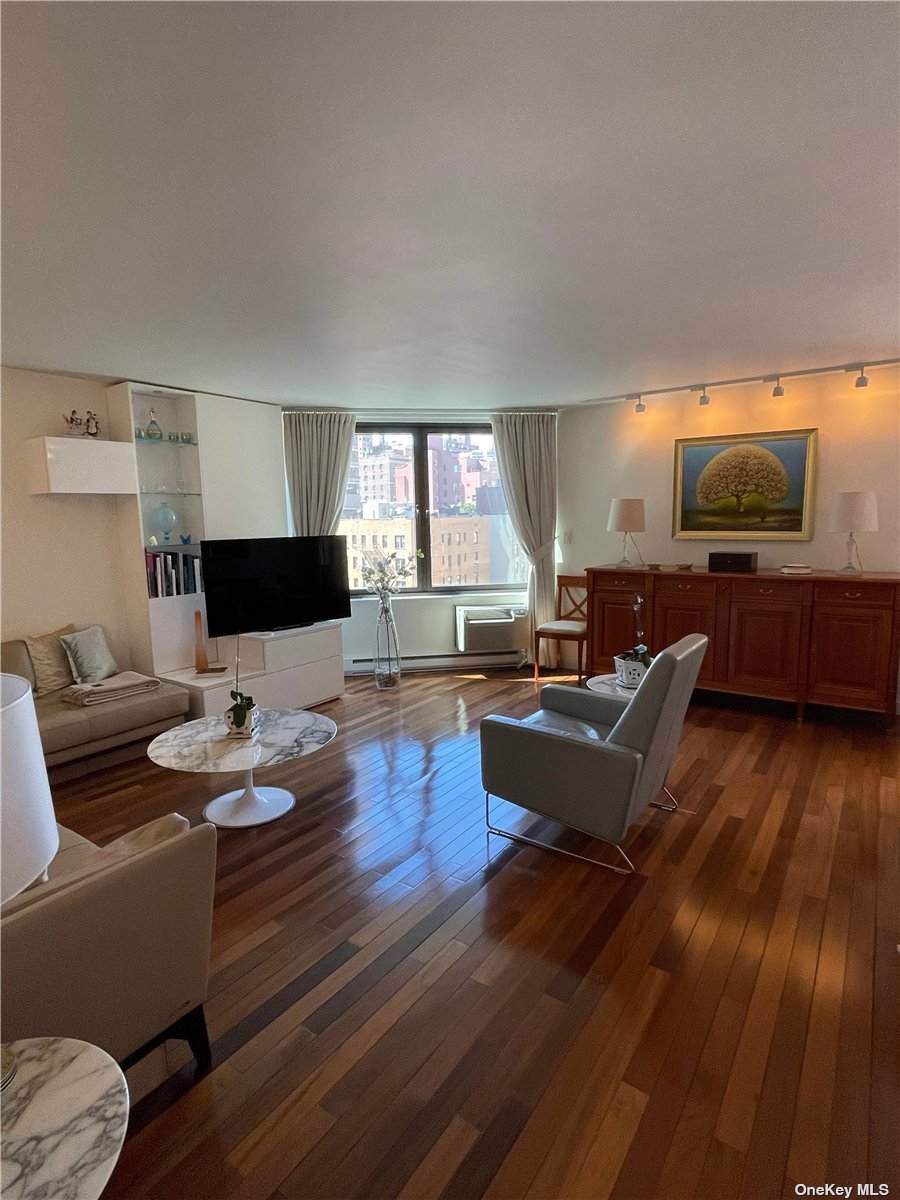 1623 3rd Avenue - Photo 1