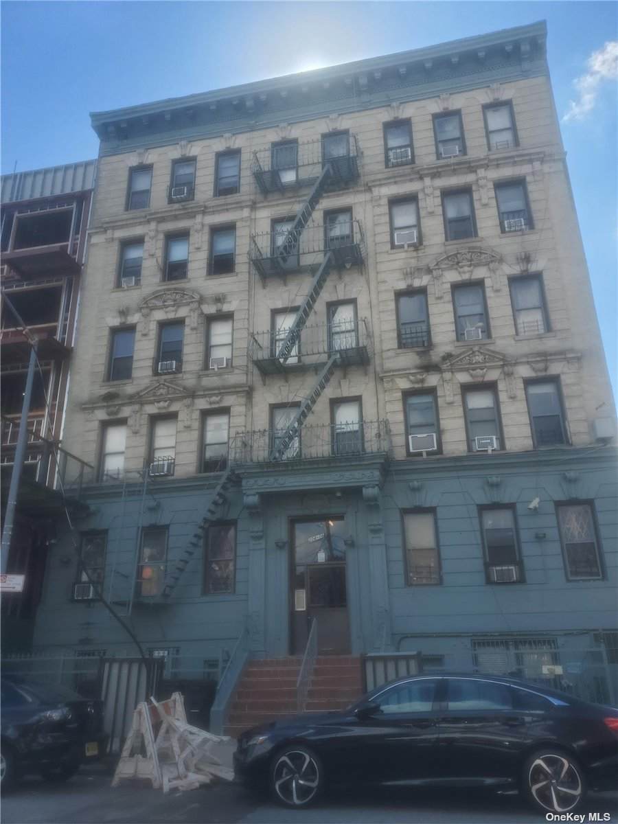 204 Ellery Street - Photo 1