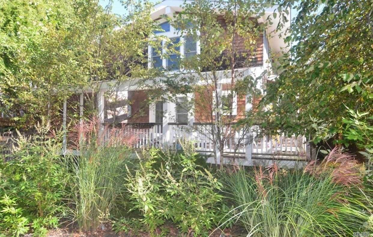 207 Wilmot Road - Photo 1