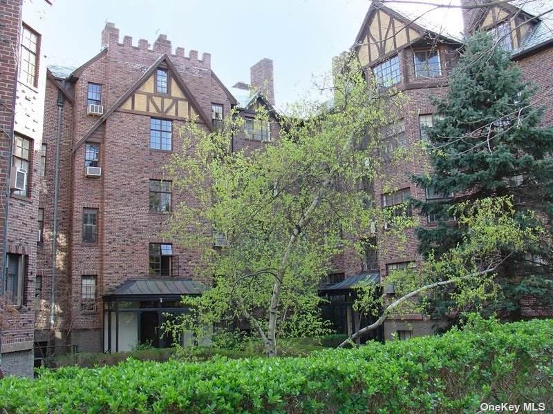 38-30 Douglaston Parkway - Photo 1