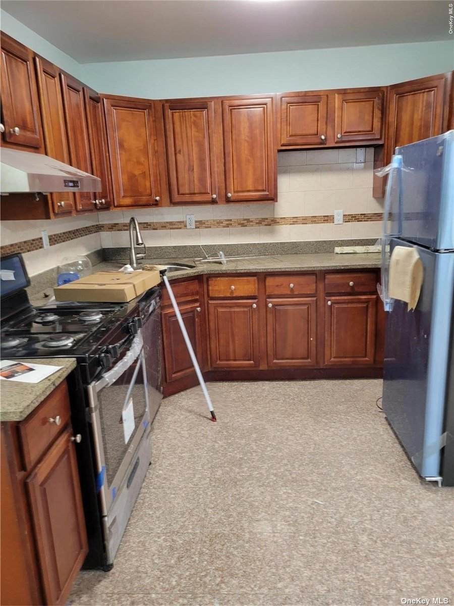 102-42 86th Road - Photo 1