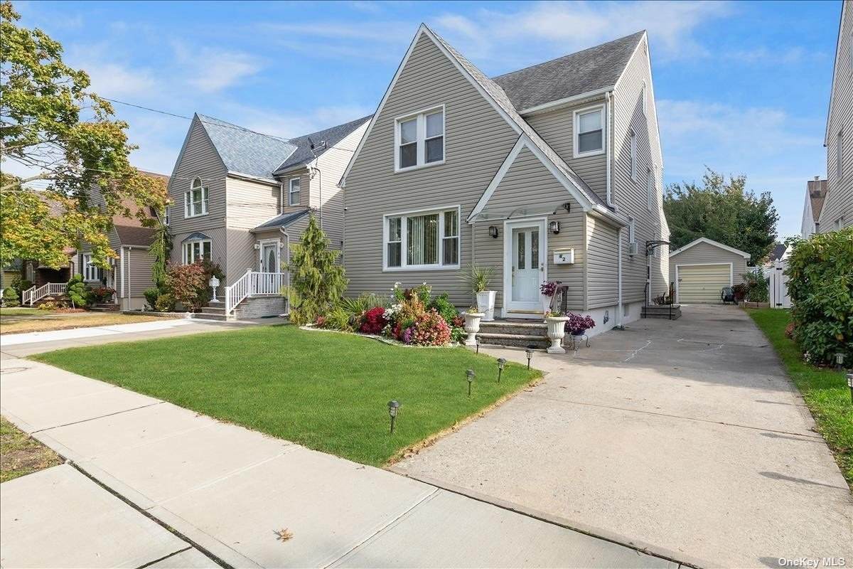 42 Kenmore Road - Photo 1
