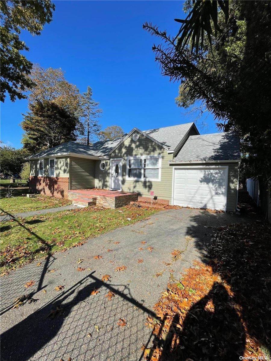 5 Yaphank Road - Photo 1
