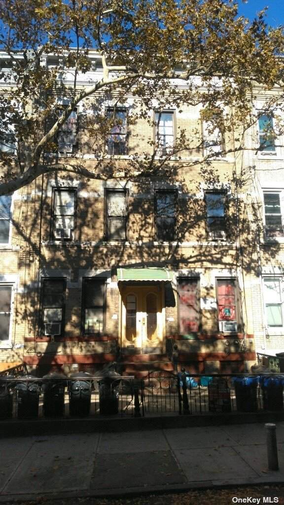 17-31 Greene Avenue - Photo 1