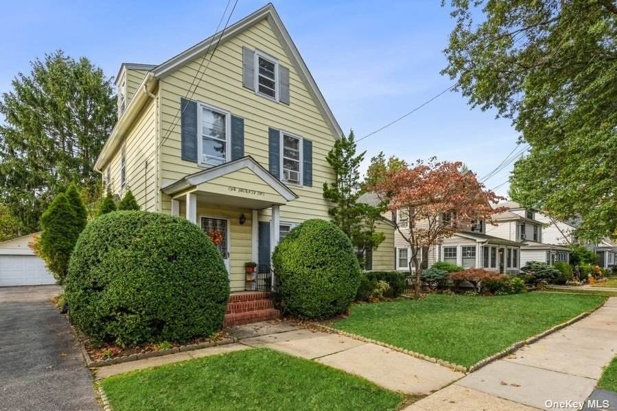 172 Verbena Avenue - Photo 1