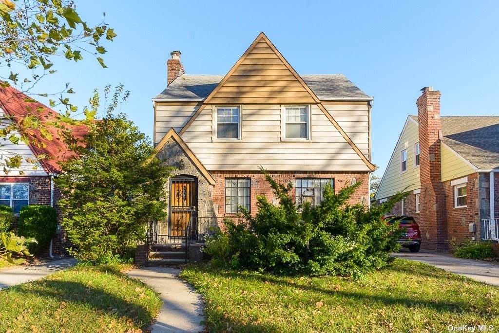 11811 222nd Street - Photo 1