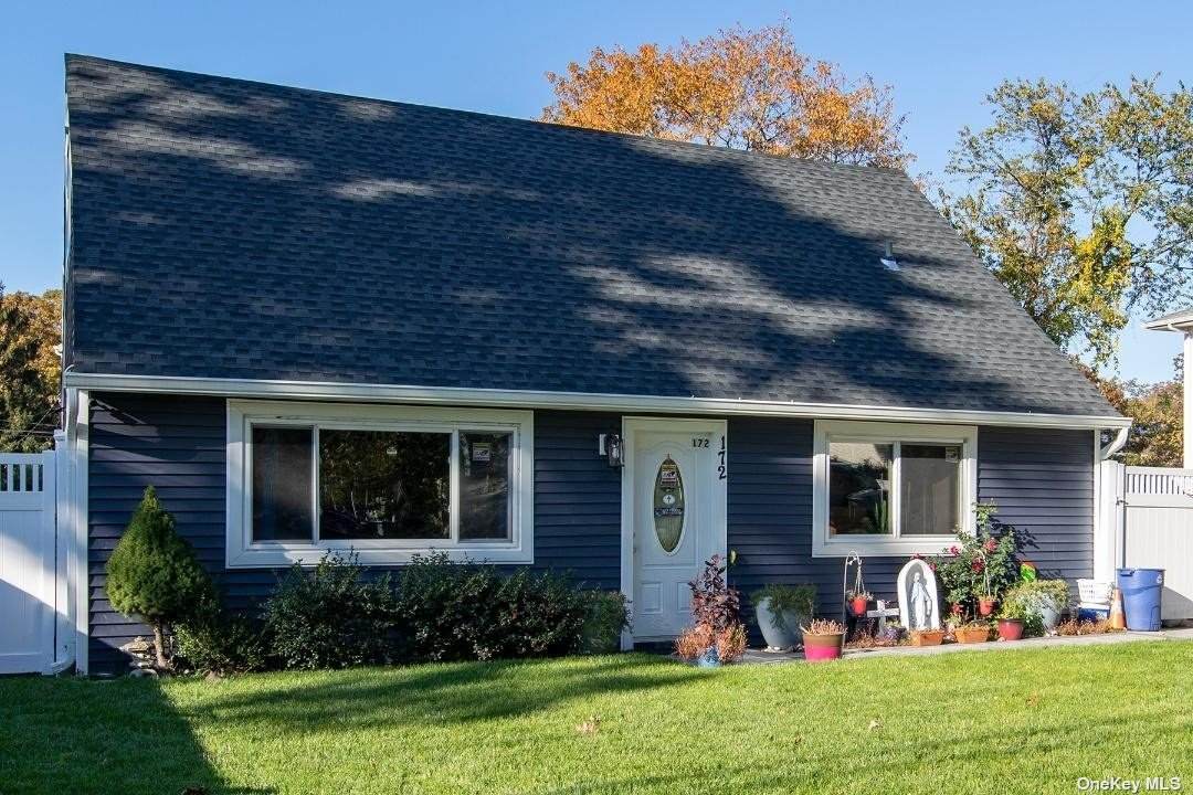 172 25th Street - Photo 1