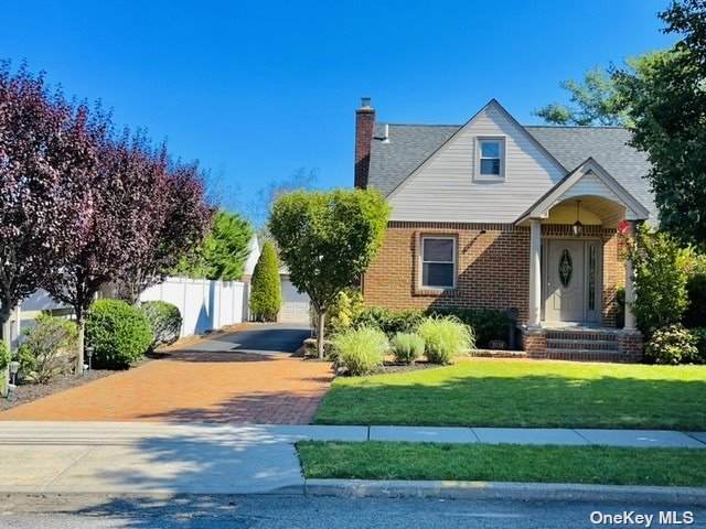 1038 Van Buren Avenue - Photo 1