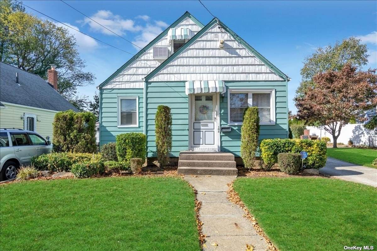 104 Belmont Boulevard - Photo 1