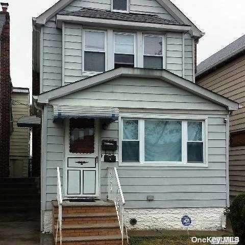 92-05 Vanderveer Street - Photo 1