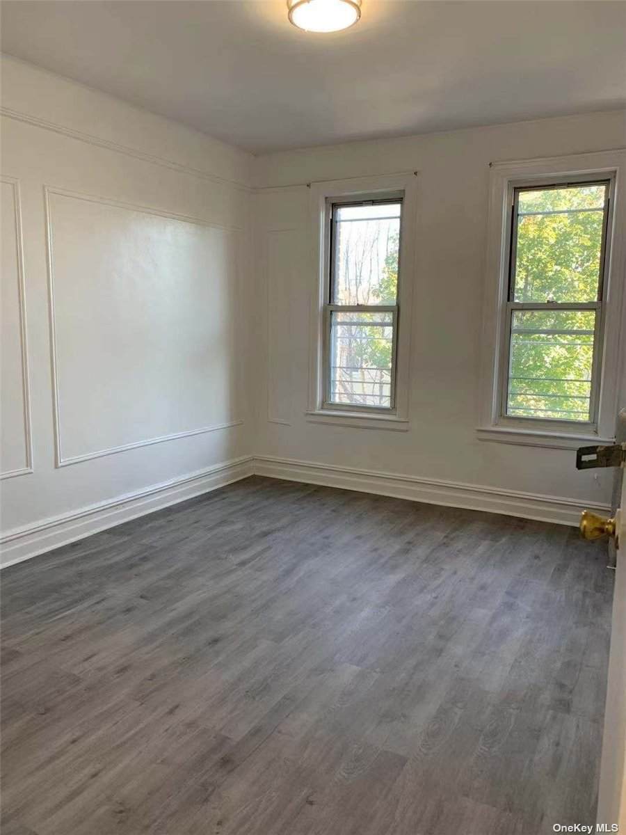 25-45 Steinway Street - Photo 1