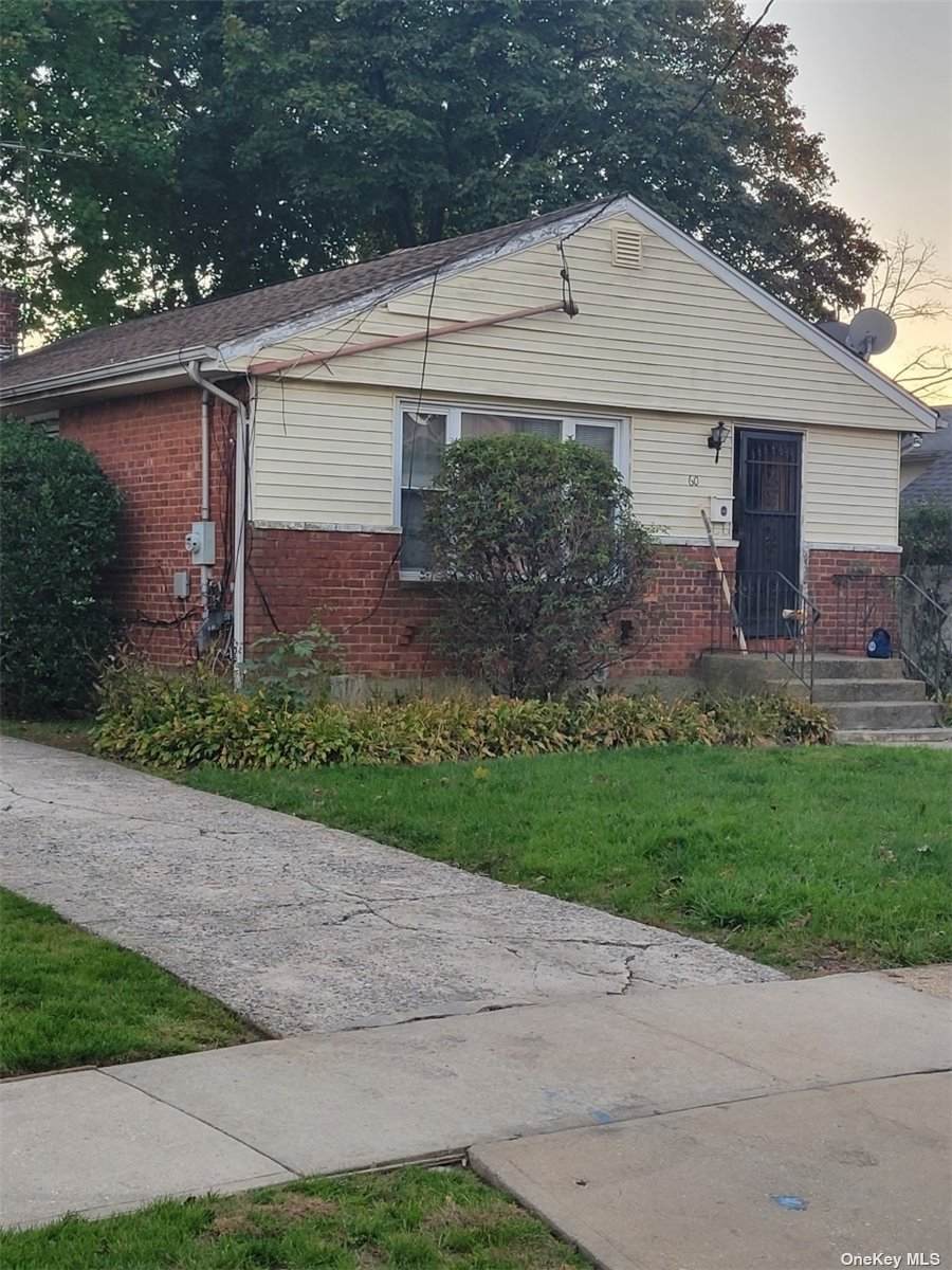 60 Allen Street - Photo 1