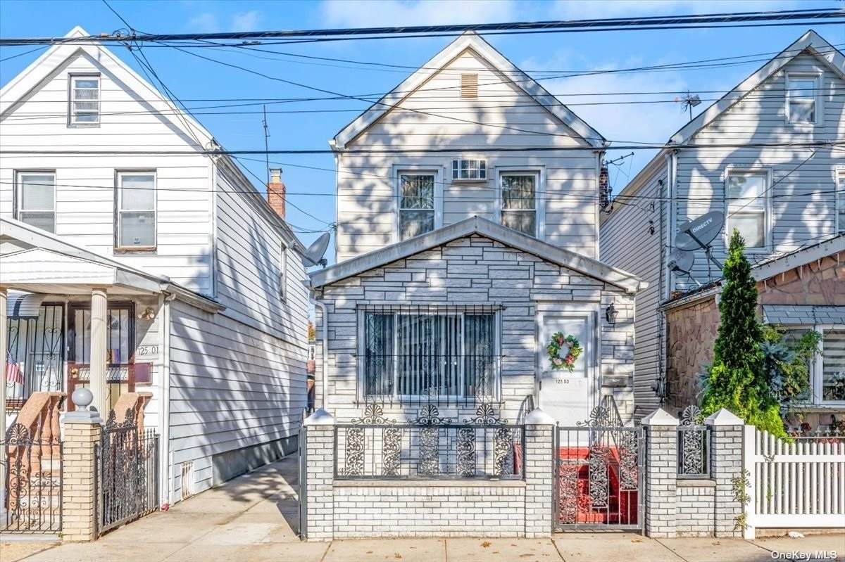 125-03 107th Avenue - Photo 1