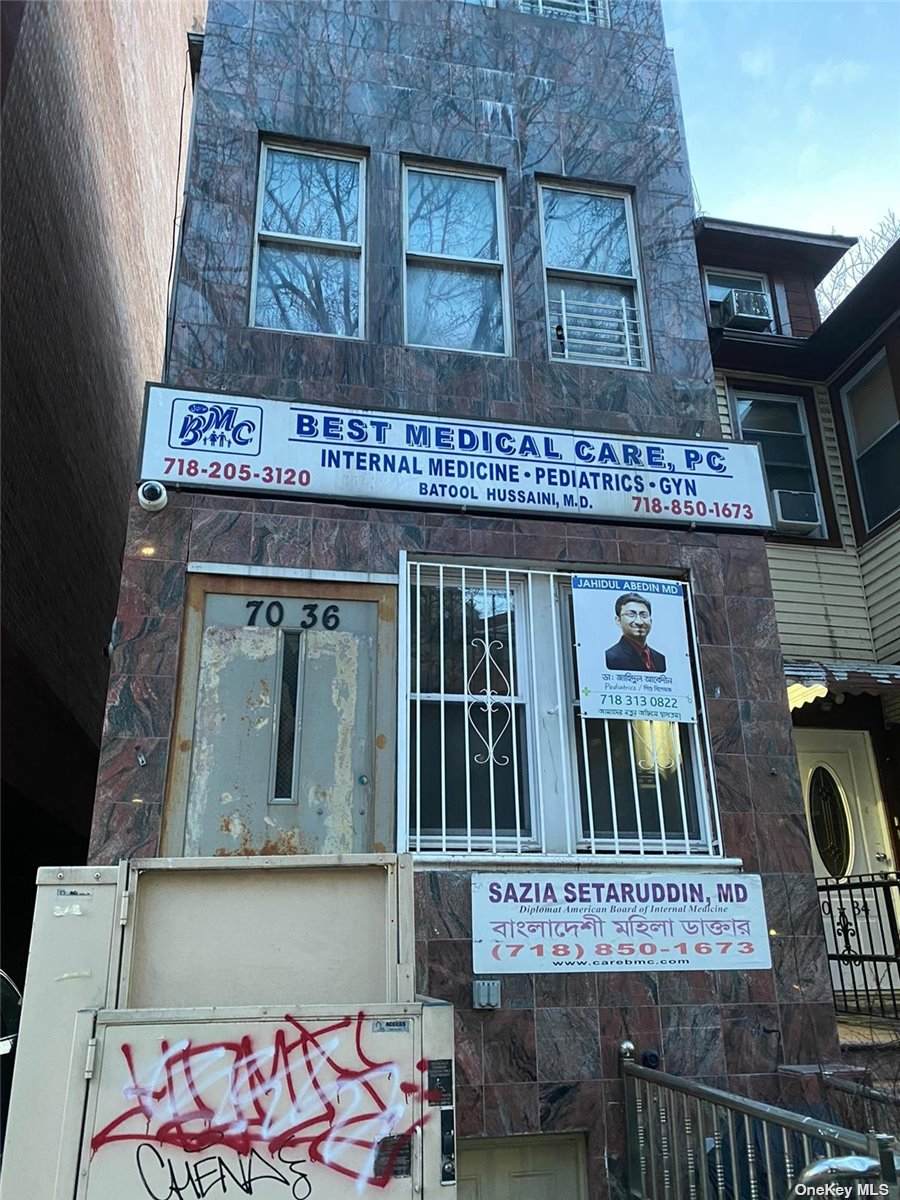 70-36 Broadway - Photo 1