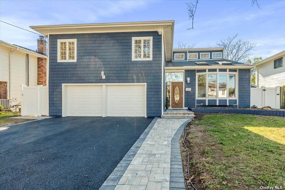 752 Marilyn Lane - Photo 1