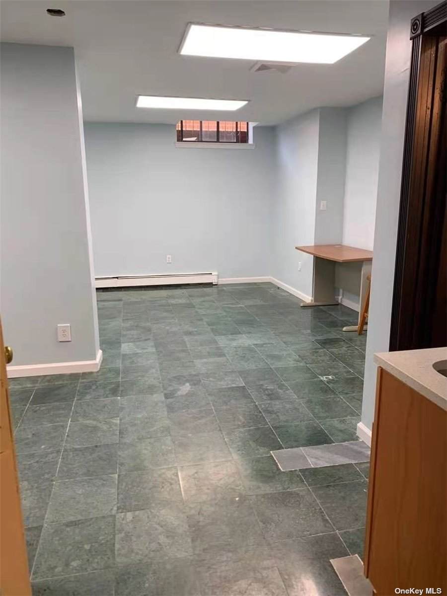 132-18 Avery Avenue - Photo 1