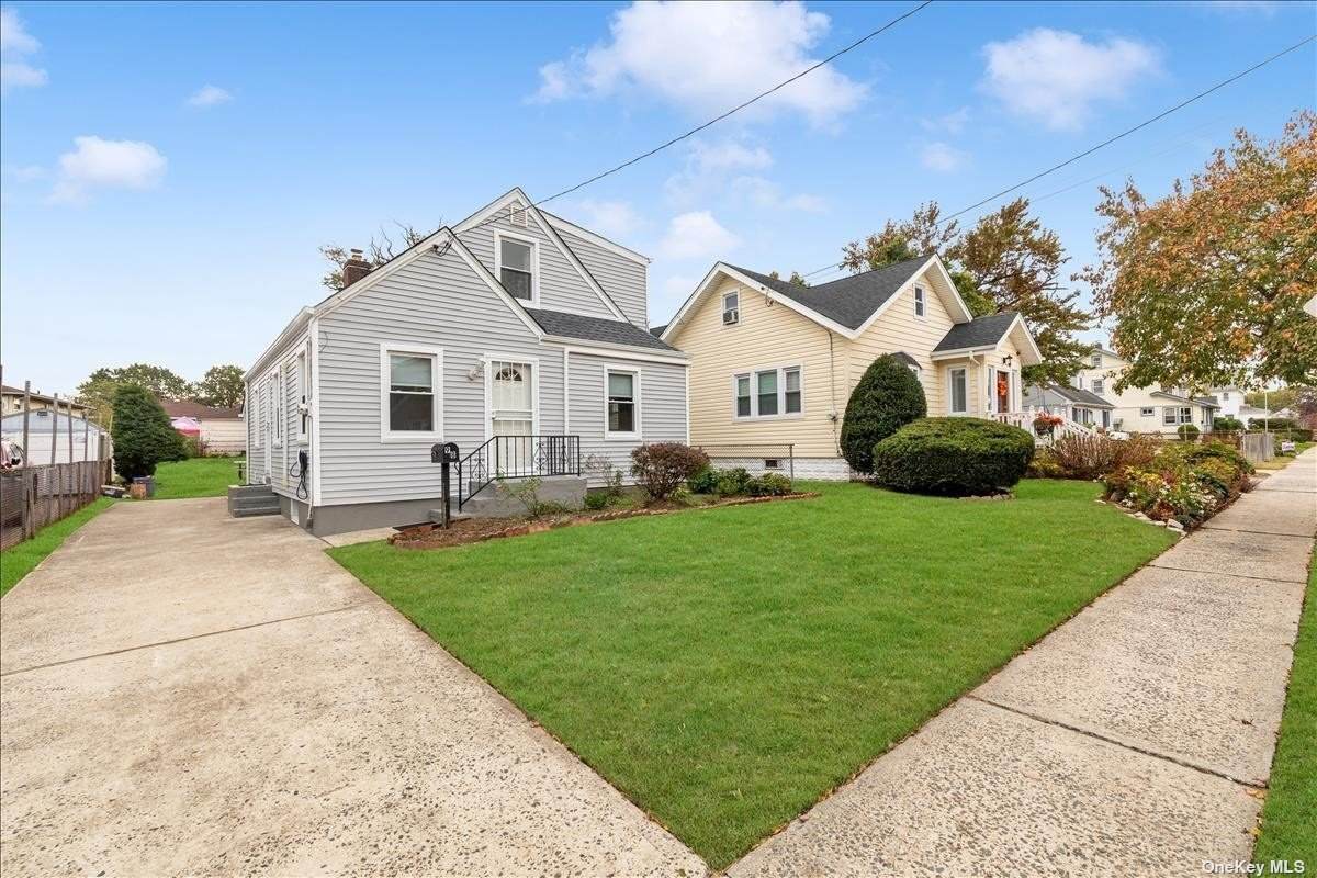 98 Ethel Street - Photo 1