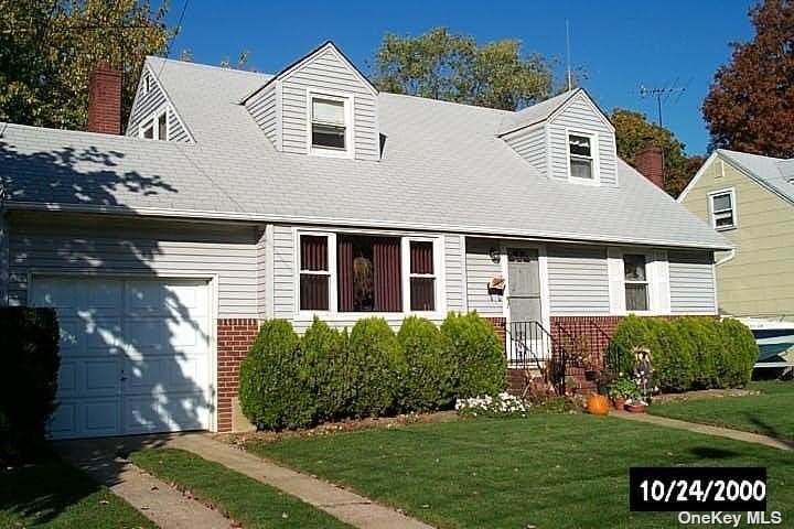 239 Marshall Street - Photo 1