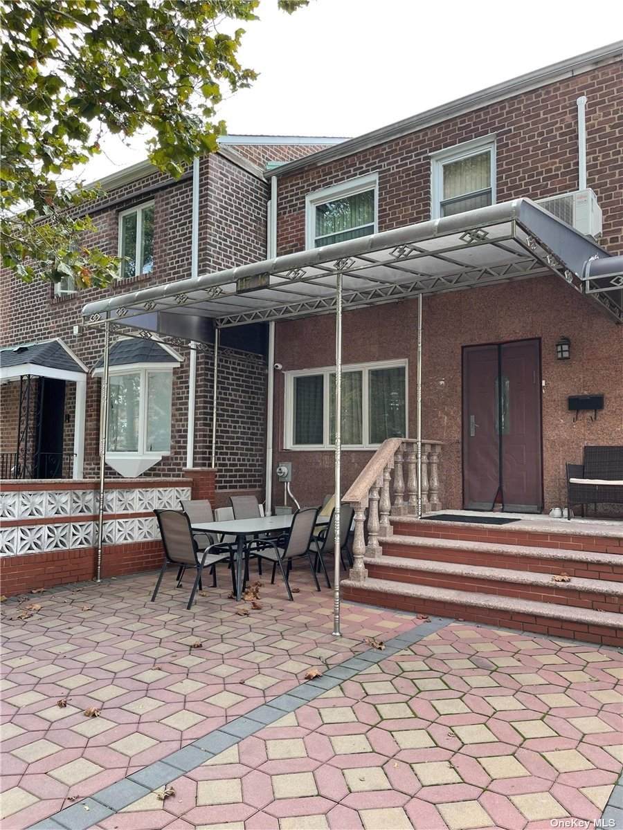 147-16 76 Road - Photo 1