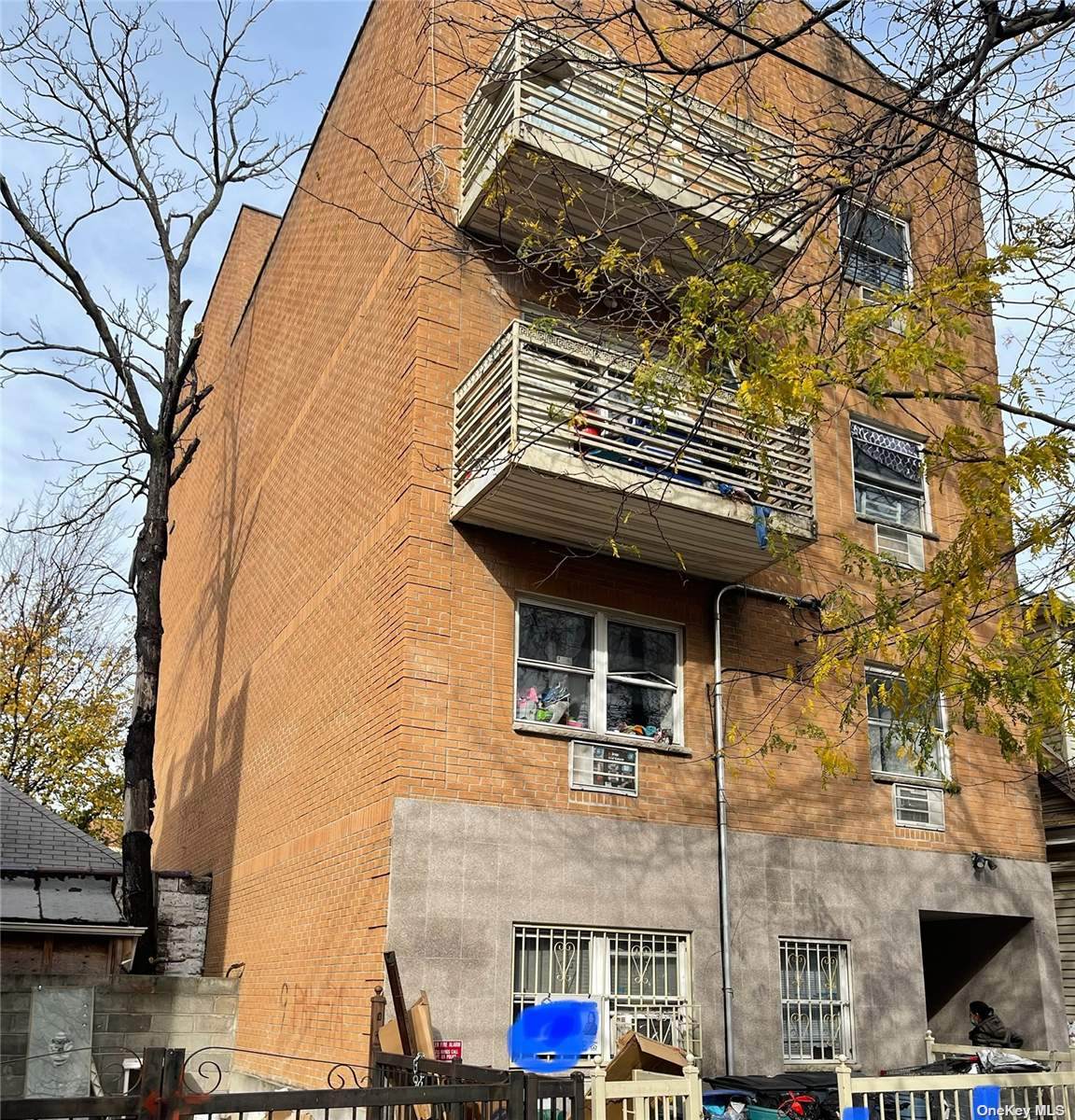 111-13 38 Avenue - Photo 1