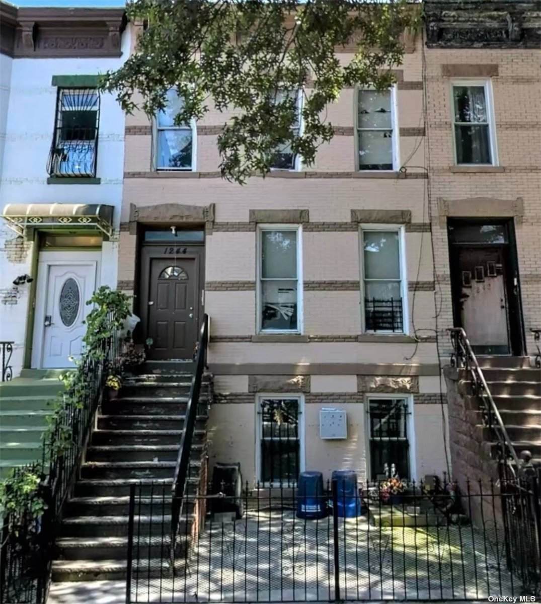 1244 Putnam Avenue - Photo 1