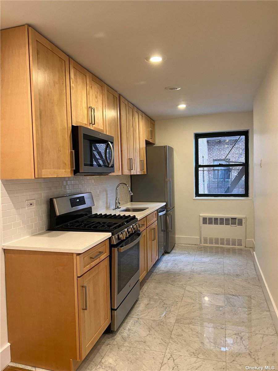 149-45 Northern Blvd - Photo 1