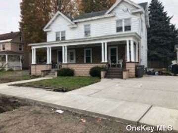 404 Bloomfield Street - Photo 1